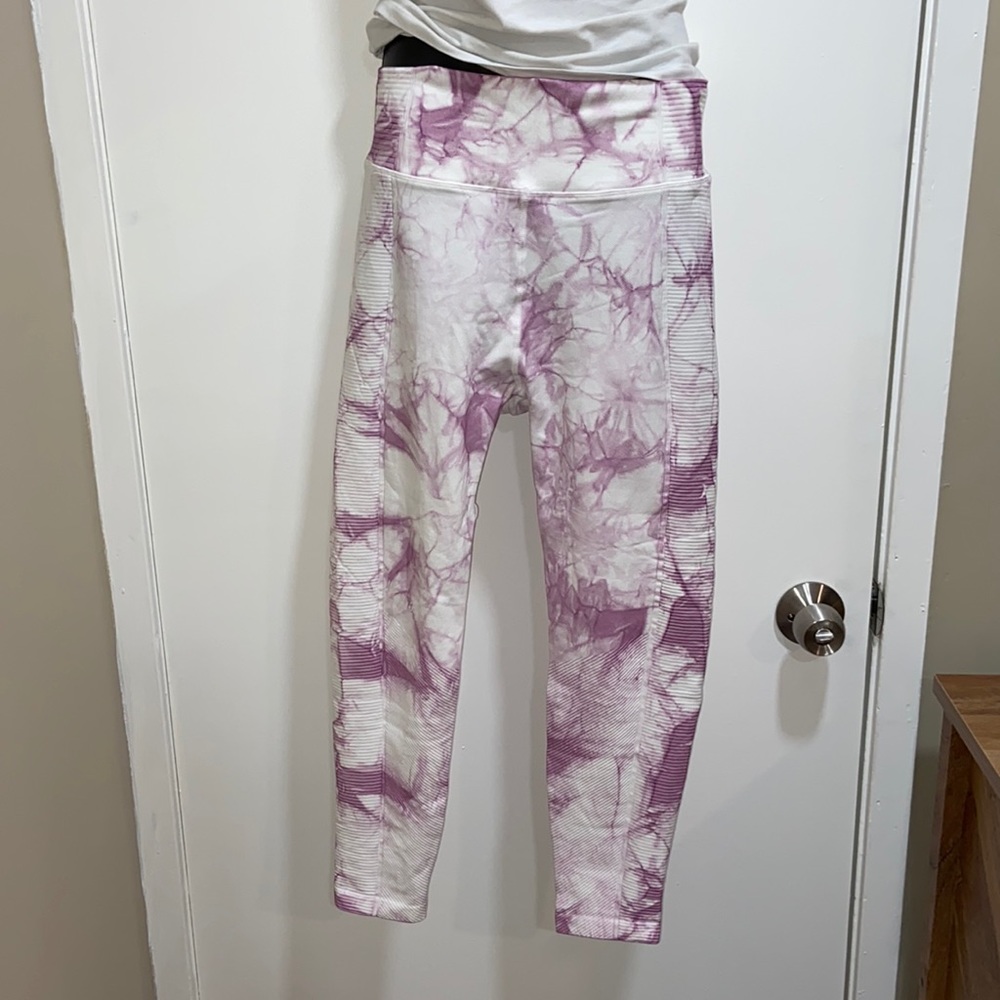 NWT Aerie Tie Dye Leggings | Pink&White | L